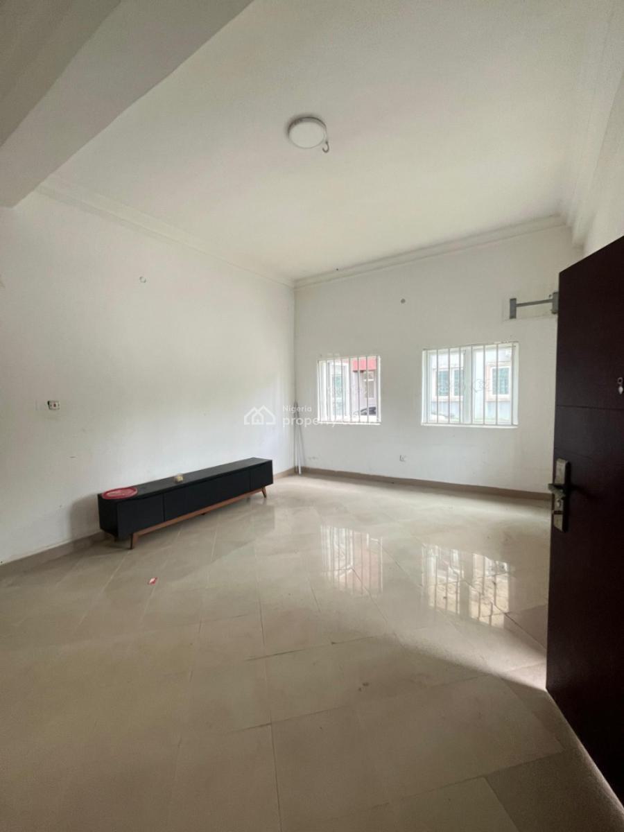 2 Bedroom Spacious Apartment in a Secured Estate Available at Vgc, Vgc Lekki Lagos, Vgc, Lekki, Lagos, Flat / Apartment for Rent