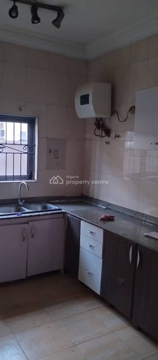 Luxury 3 Bedroom Flat, Gra Phase 1, Magodo, Lagos, Flat / Apartment for Rent