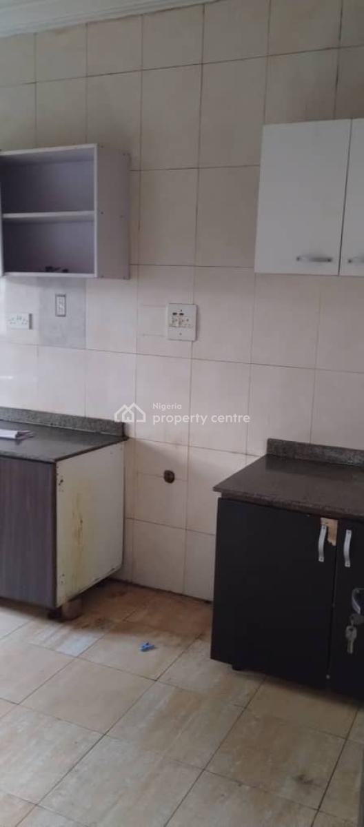 Luxury 3 Bedroom Flat, Gra Phase 1, Magodo, Lagos, Flat / Apartment for Rent