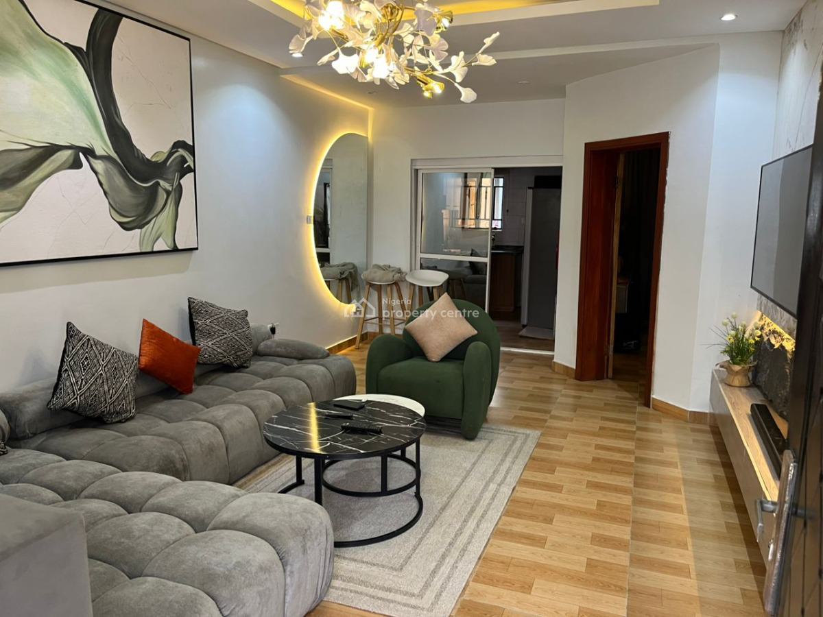 Crest One Bedroom Spacious Apartment, Lekki Phase 1, Lekki, Lagos, Mini Flat (room and Parlour) Short Let