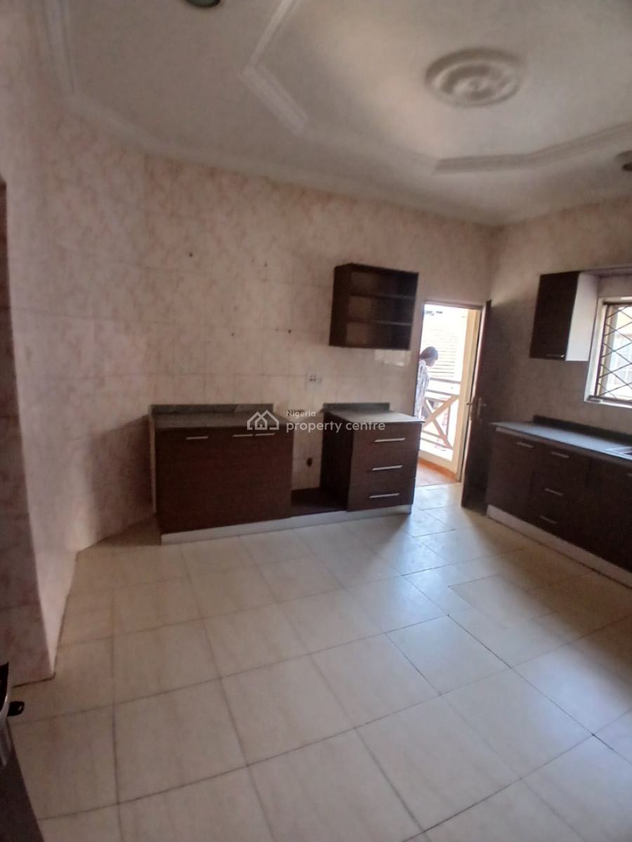 Newly Renovated 3 Bedroom Flat, Durumi, Abuja, Flat / Apartment for Rent