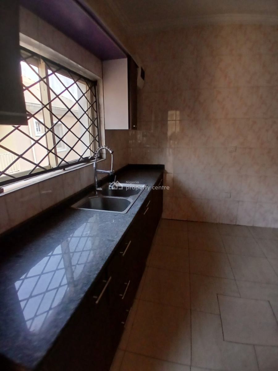 Newly Renovated 3 Bedroom Flat, Durumi, Abuja, Flat / Apartment for Rent