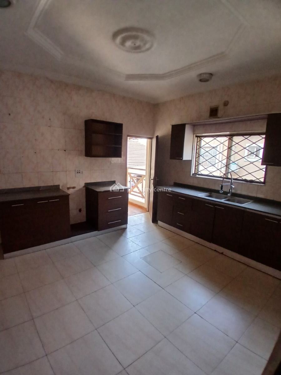 Newly Renovated 3 Bedroom Flat, Durumi, Abuja, Flat / Apartment for Rent