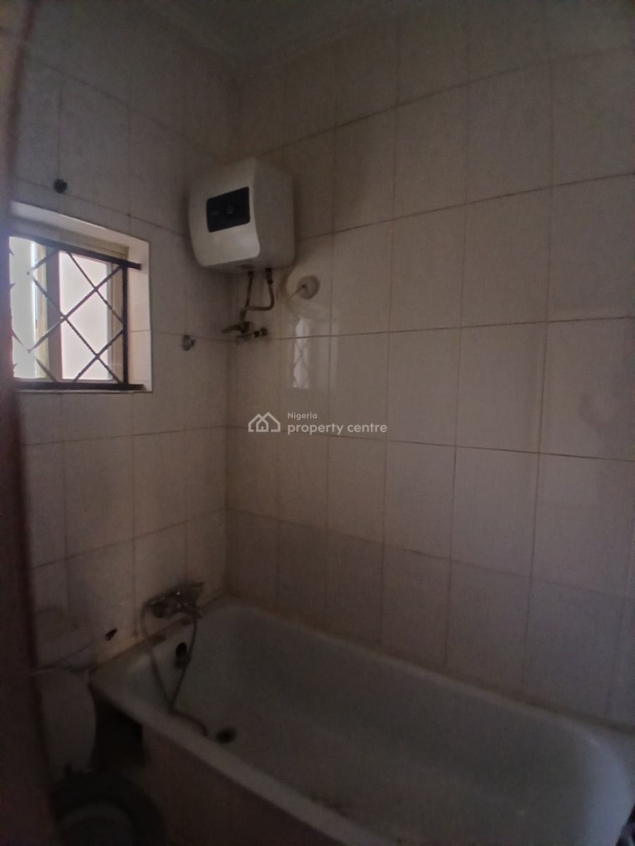 Newly Renovated 3 Bedroom Flat, Durumi, Abuja, Flat / Apartment for Rent