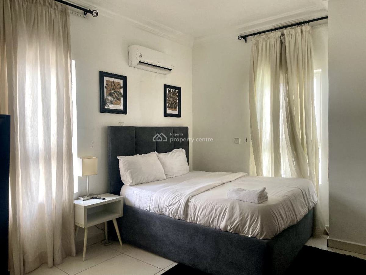 2-bedroom Apartment, Lekki Phase 1, Lekki, Lagos, Flat / Apartment Short Let