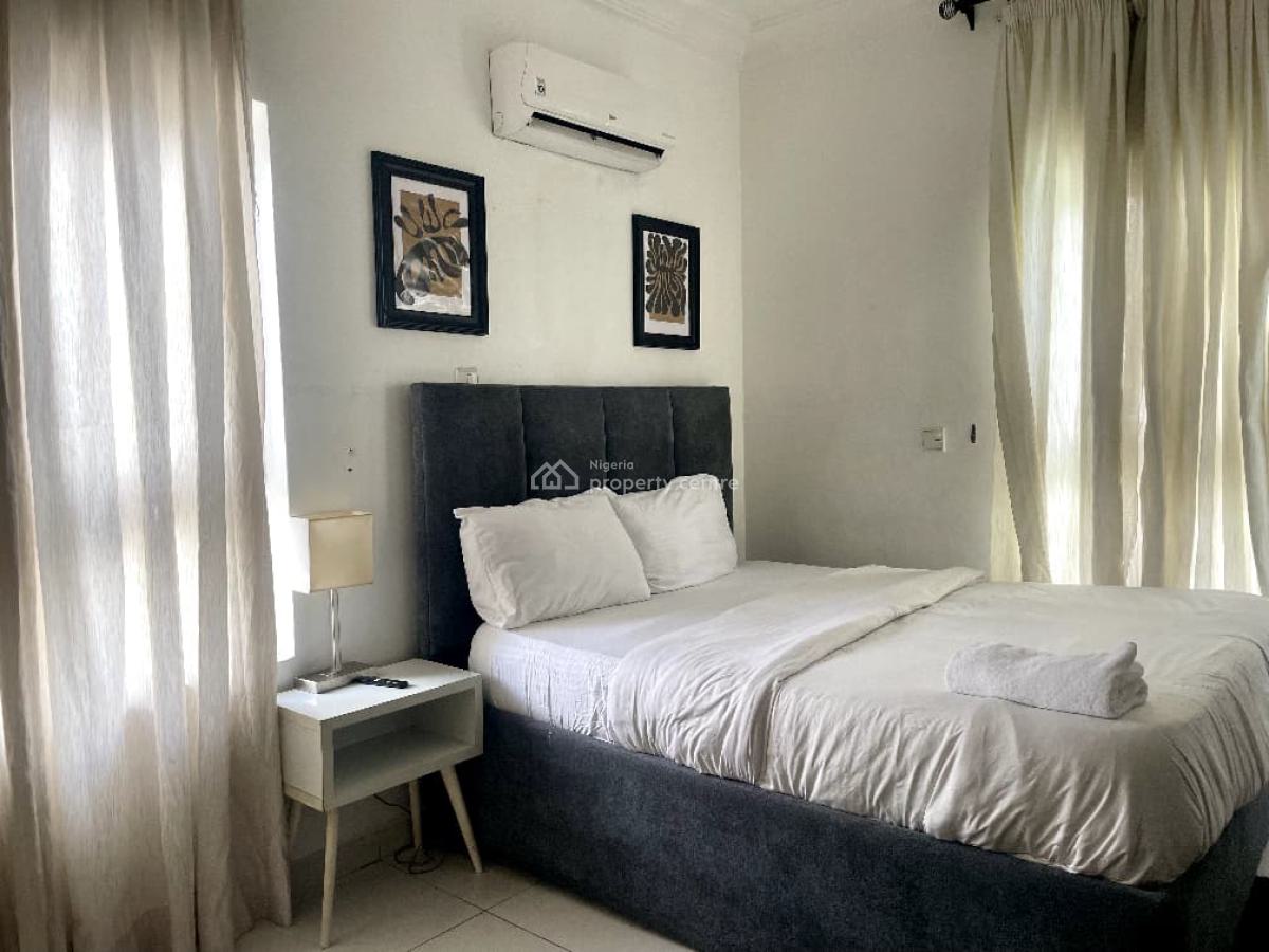 2-bedroom Apartment, Lekki Phase 1, Lekki, Lagos, Flat / Apartment Short Let