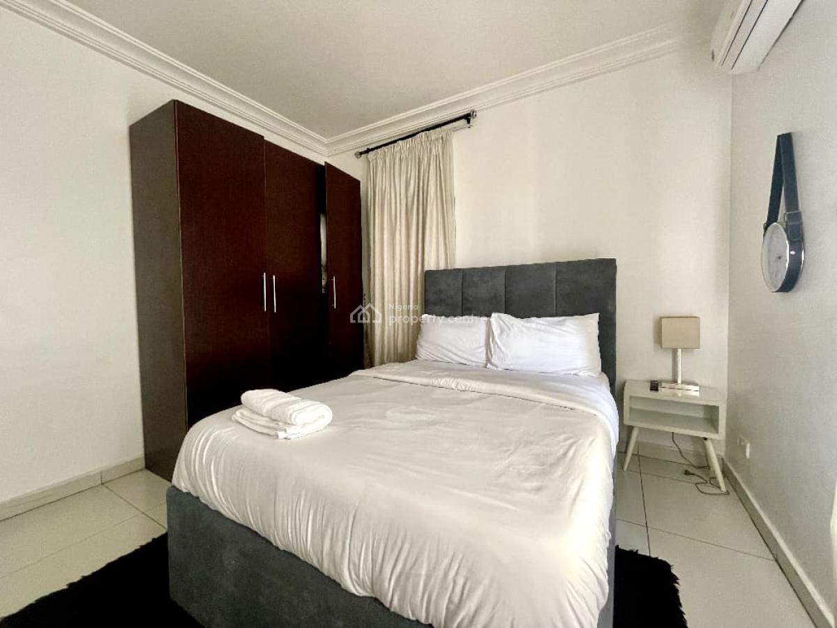 2-bedroom Apartment, Lekki Phase 1, Lekki, Lagos, Flat / Apartment Short Let