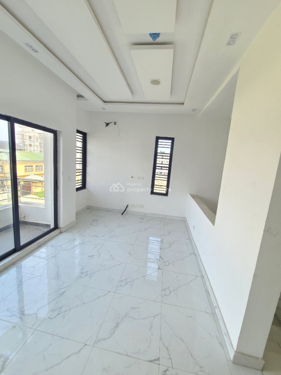 Massive 5 Bedroom Terrace Duplex with 1bq, Ilasan, Lekki, Lagos, Terraced Duplex for Rent