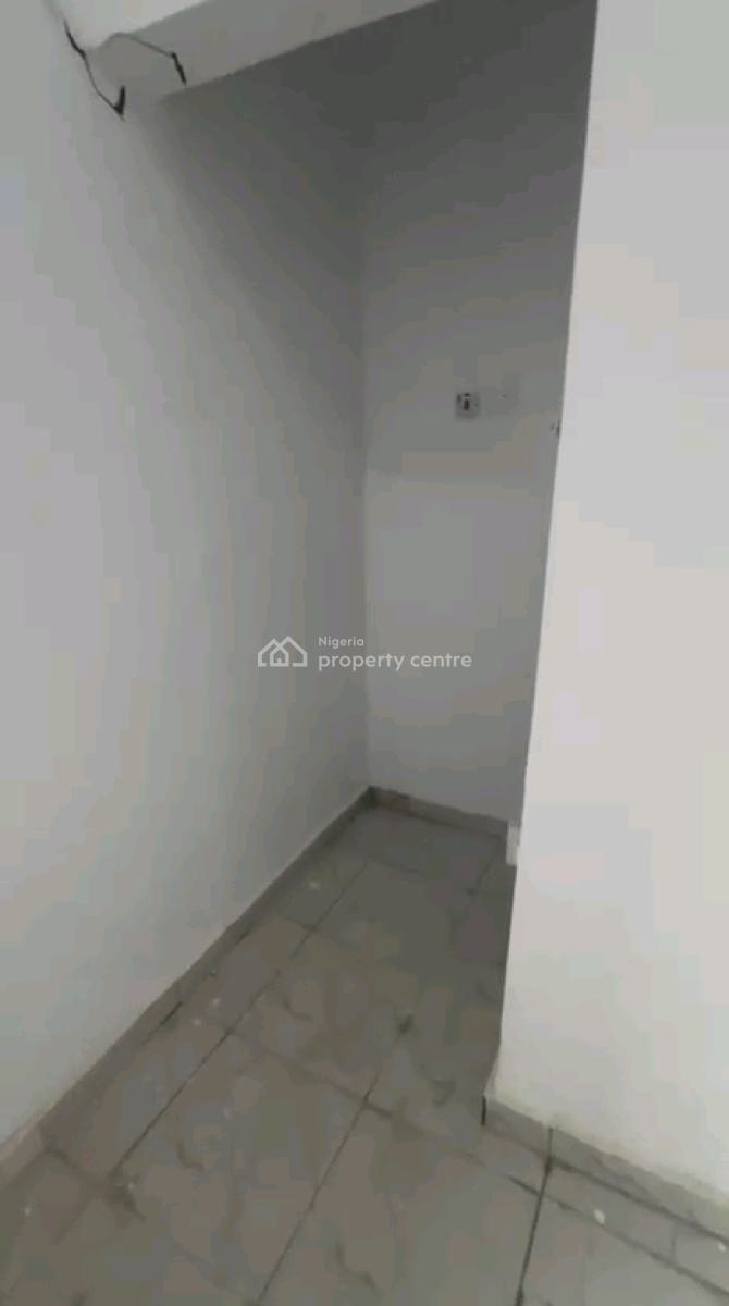 a Relatively New and Spacious Miniflat, with Kitchen Cabs, 2t2b, Off Pedro Road, Shomolu, Lagos, Mini Flat (room and Parlour) for Rent