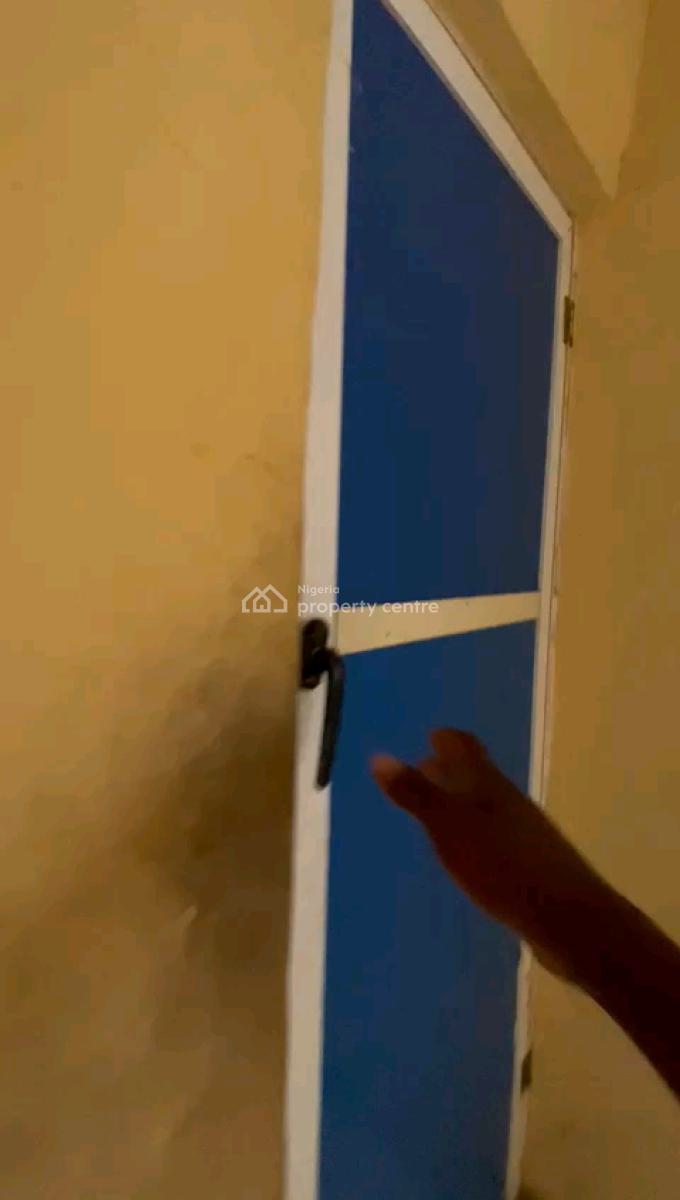 a Relatively New and Standard Roomself Contain, Upstairs, Adekunle, Yaba, Lagos, Self Contain (single Rooms) for Rent