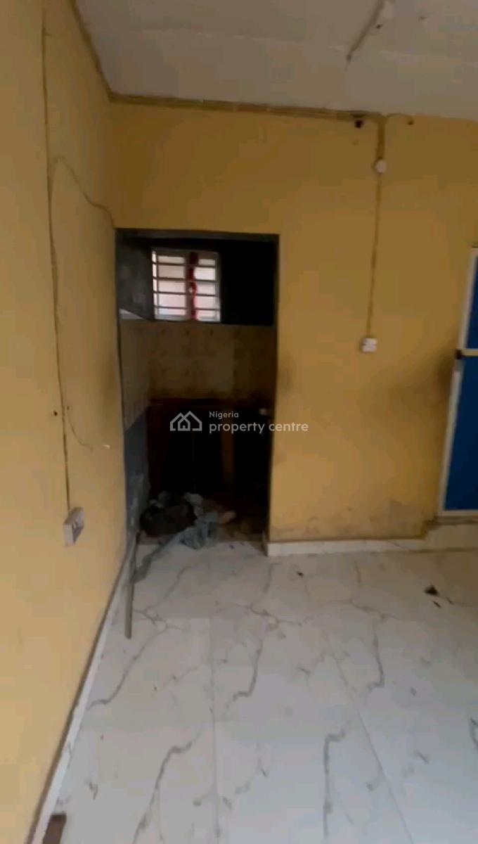 a Relatively New and Standard Roomself Contain, Upstairs, Adekunle, Yaba, Lagos, Self Contain (single Rooms) for Rent