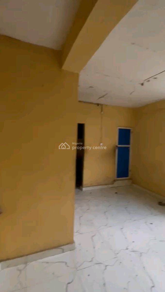 a Relatively New and Standard Roomself Contain, Upstairs, Adekunle, Yaba, Lagos, Self Contain (single Rooms) for Rent
