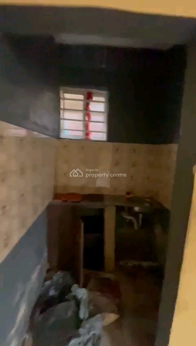 a Relatively New and Standard Roomself Contain, Upstairs, Adekunle, Yaba, Lagos, Self Contain (single Rooms) for Rent