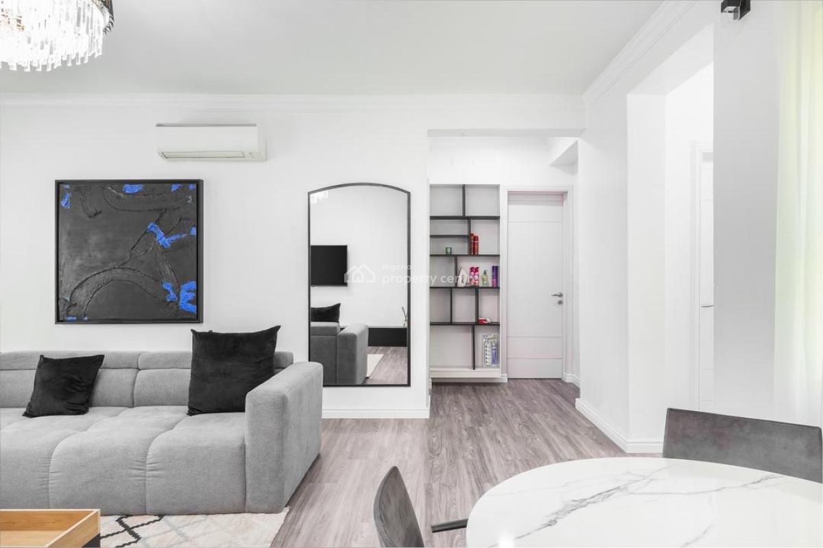 Cozy Two Bedroom with Games and Balcony in Ikate., Lekki Phase 1, Lekki, Lagos, Flat / Apartment Short Let