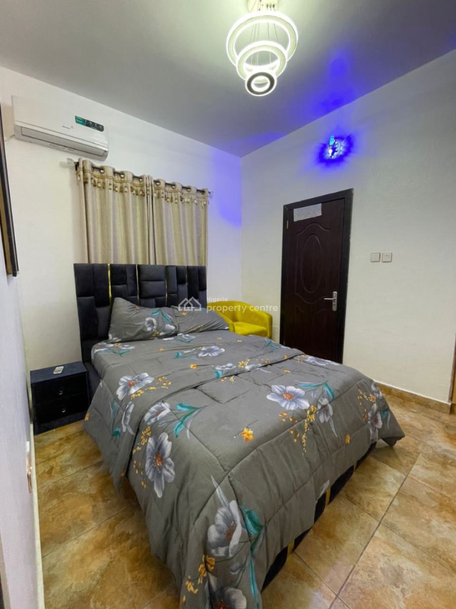 Our Luxurious One Bedroom Apartment with Ps5, Pool and Gym., Osapa, Lekki, Lagos, Flat / Apartment Short Let