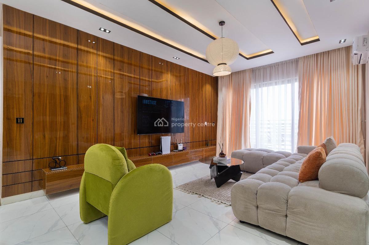 Beautiful 3 Bedroom Apartment with Swimming Pool, Lekki, Lekki Phase 1, Lekki, Lagos, Flat / Apartment Short Let