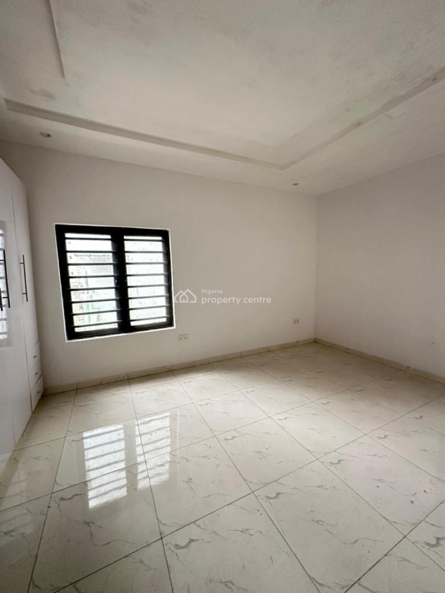 Beautifully Finished 2 Bedroom Apartment with an Elevator and Gym, Lekki Phase 1, Lekki, Lagos, Flat / Apartment for Sale