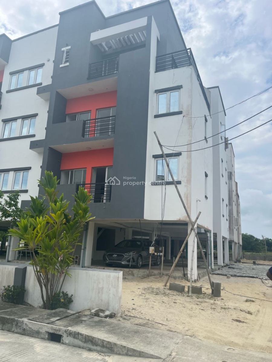 Ditress Sell 2 Bedroom Apartment Very Spacious and Nice, Abijo Gra Lekki, Lekki, Lagos, Block of Flats for Sale