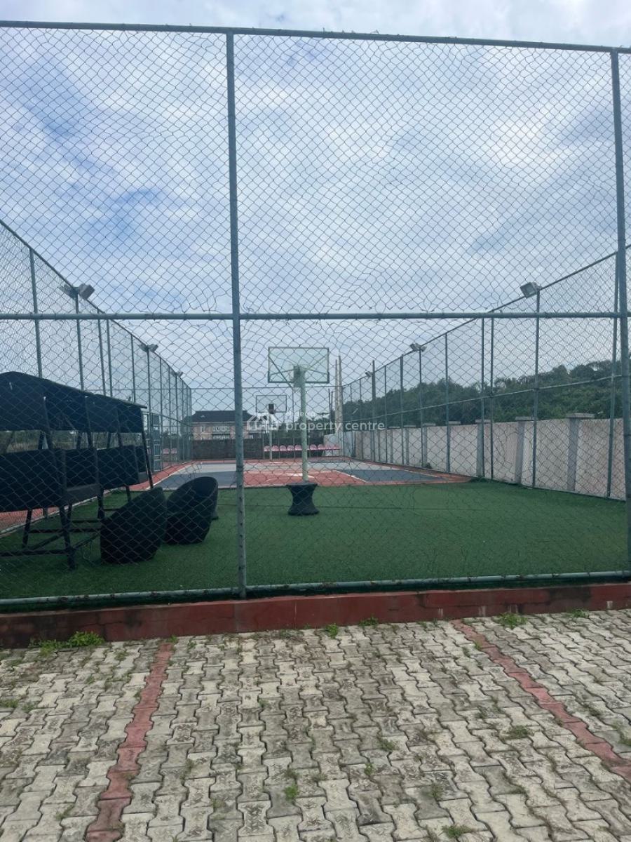 Ditress Sell 2 Bedroom Apartment Very Spacious and Nice, Abijo Gra Lekki, Lekki, Lagos, Block of Flats for Sale