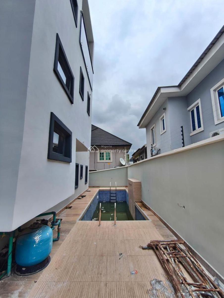 Amazingly Designed 5 Detached Duplex + Bq in Elite Estate, Gra Phase 2, Magodo, Lagos, Detached Duplex for Sale