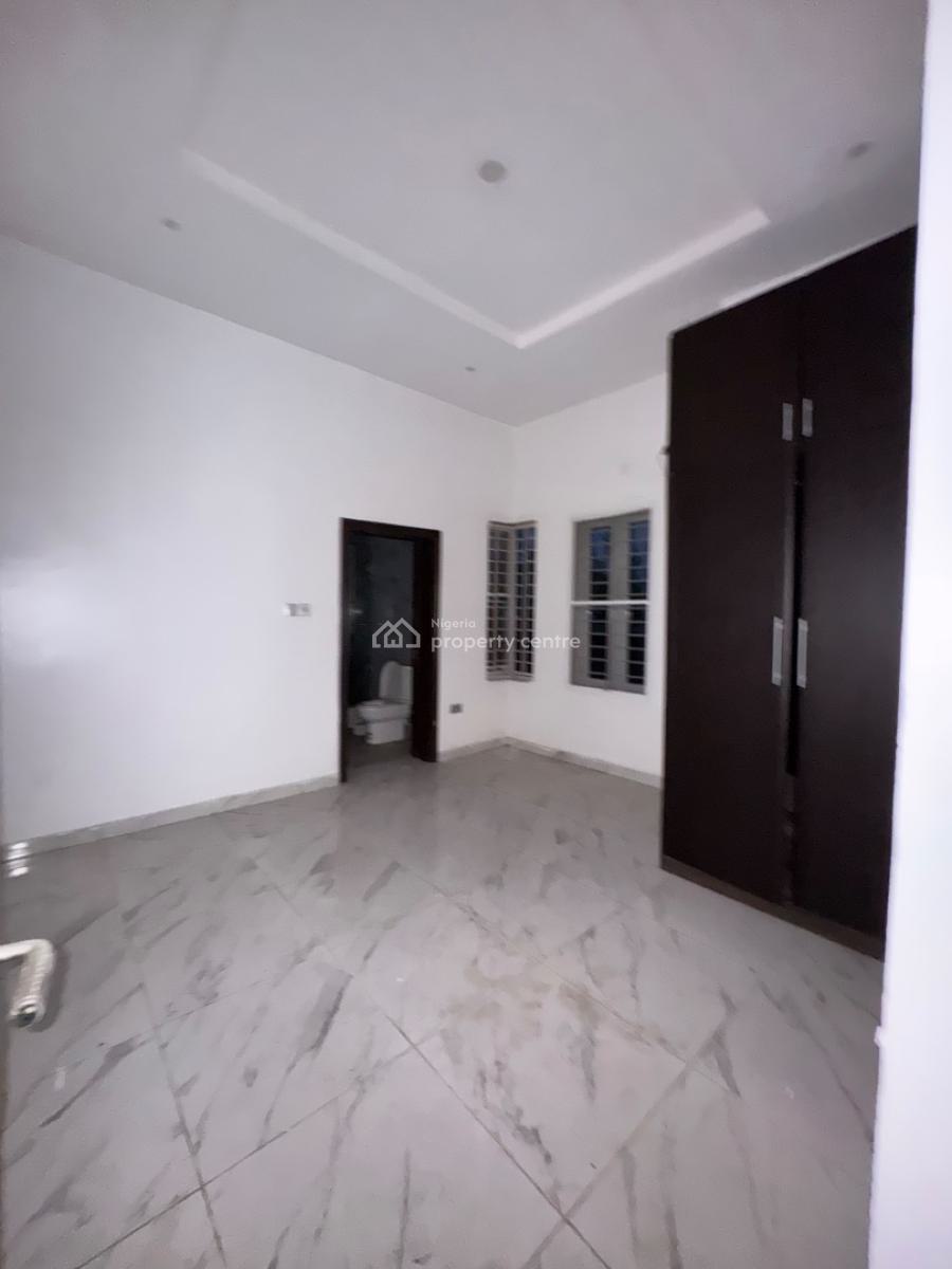 Home of Comfort & Luxury _7 Bedroom Mansion Spanning Two Floors, Pinnock Beach Estate Osapa, Lekki, Lagos, Detached Duplex for Sale