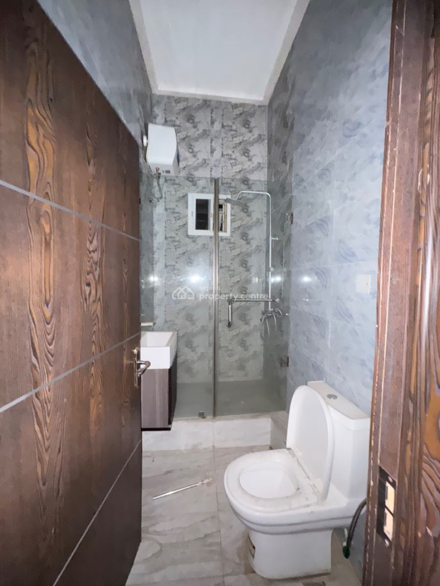 Home of Comfort & Luxury _7 Bedroom Mansion Spanning Two Floors, Pinnock Beach Estate Osapa, Lekki, Lagos, Detached Duplex for Sale