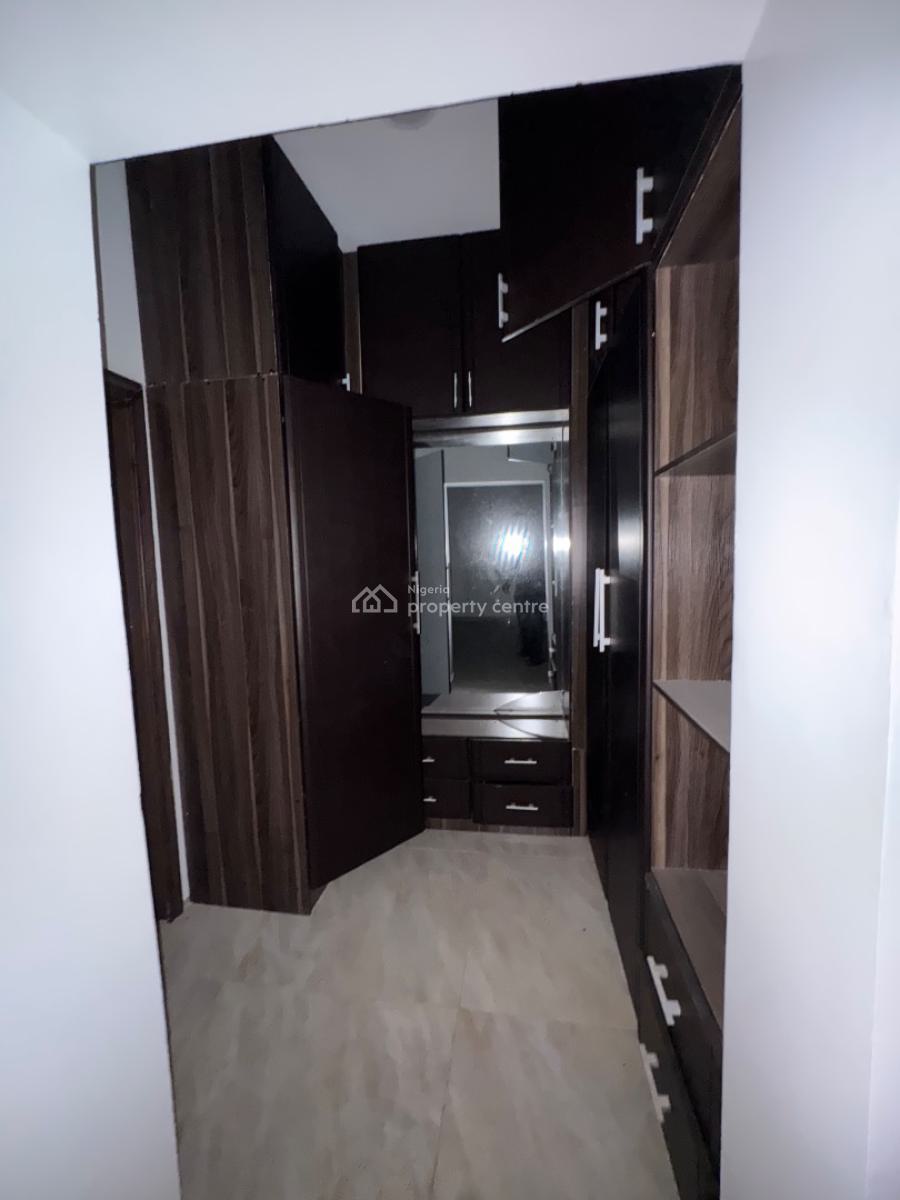 Home of Comfort & Luxury _7 Bedroom Mansion Spanning Two Floors, Pinnock Beach Estate Osapa, Lekki, Lagos, Detached Duplex for Sale