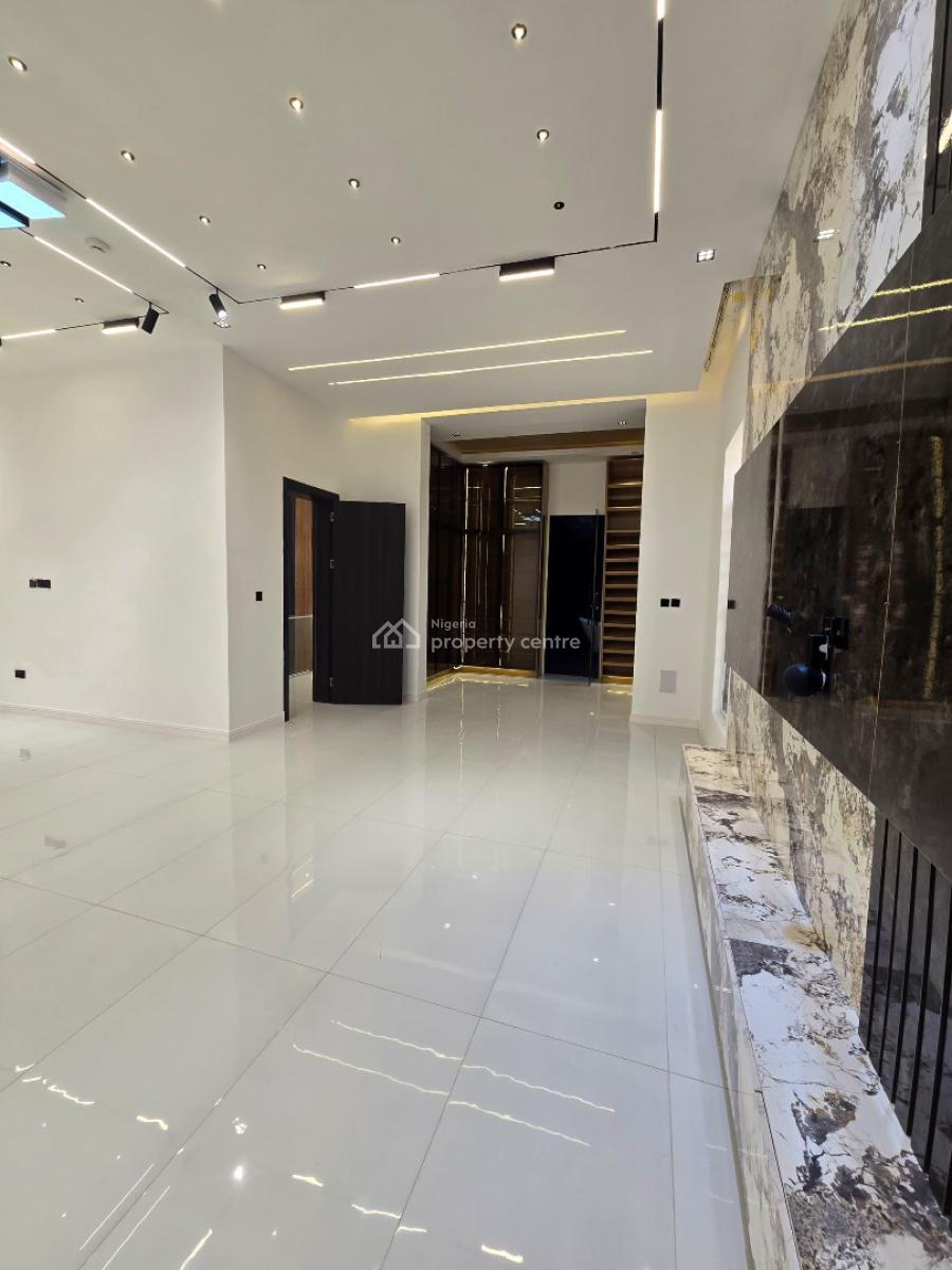 5 Bedroom Detached Duplex + Bq, Lekki Phase 1, Lekki, Lagos, Flat / Apartment for Sale