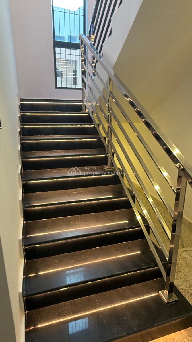 6-bedroom Luxury Duplex with Guest Chalets & Pool  Official Residence, Nasir Street, Guzape District, Abuja, Detached Duplex for Sale