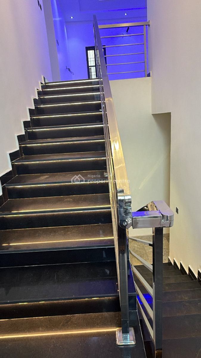 6-bedroom Luxury Duplex with Guest Chalets & Pool  Official Residence, Nasir Street, Guzape District, Abuja, Detached Duplex for Sale