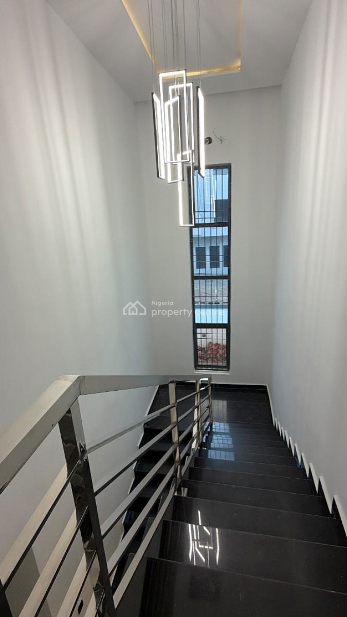 6-bedroom Luxury Duplex with Guest Chalets & Pool  Official Residence, Nasir Street, Guzape District, Abuja, Detached Duplex for Sale