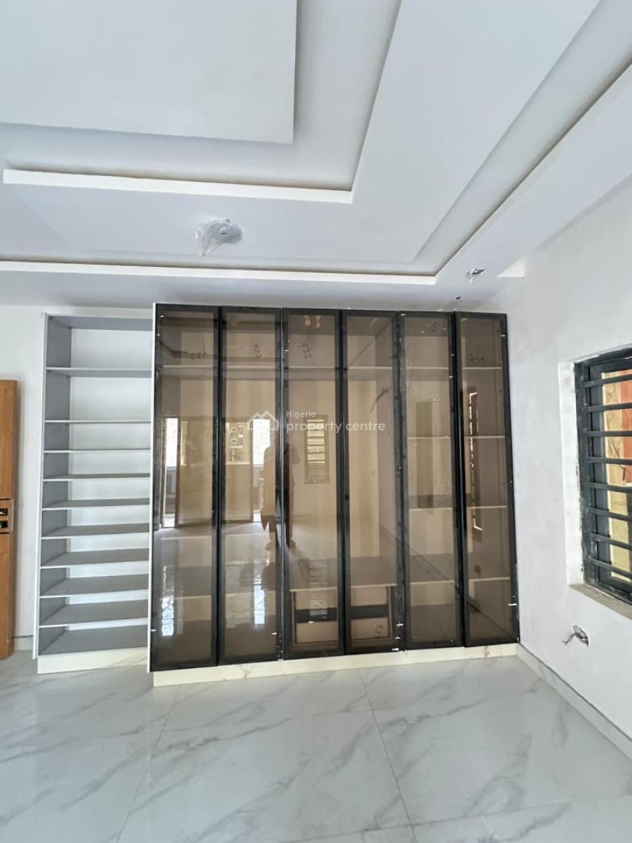 Newly Built Luxury 3 Bedroom Apartment with an Elevator, Lekki Phase 1, Lekki, Lagos, House for Sale