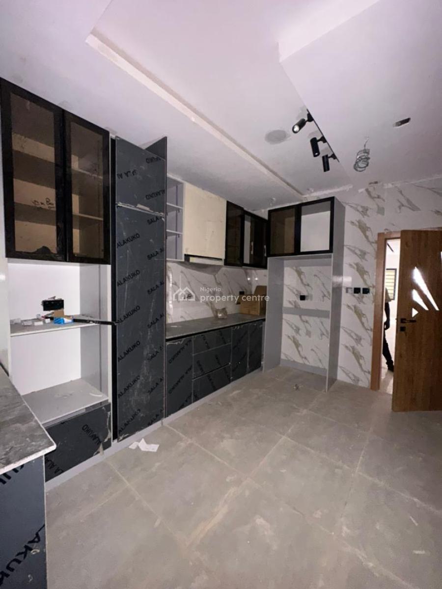 Newly Built Luxury 3 Bedroom Apartment with an Elevator, Lekki Phase 1, Lekki, Lagos, House for Sale