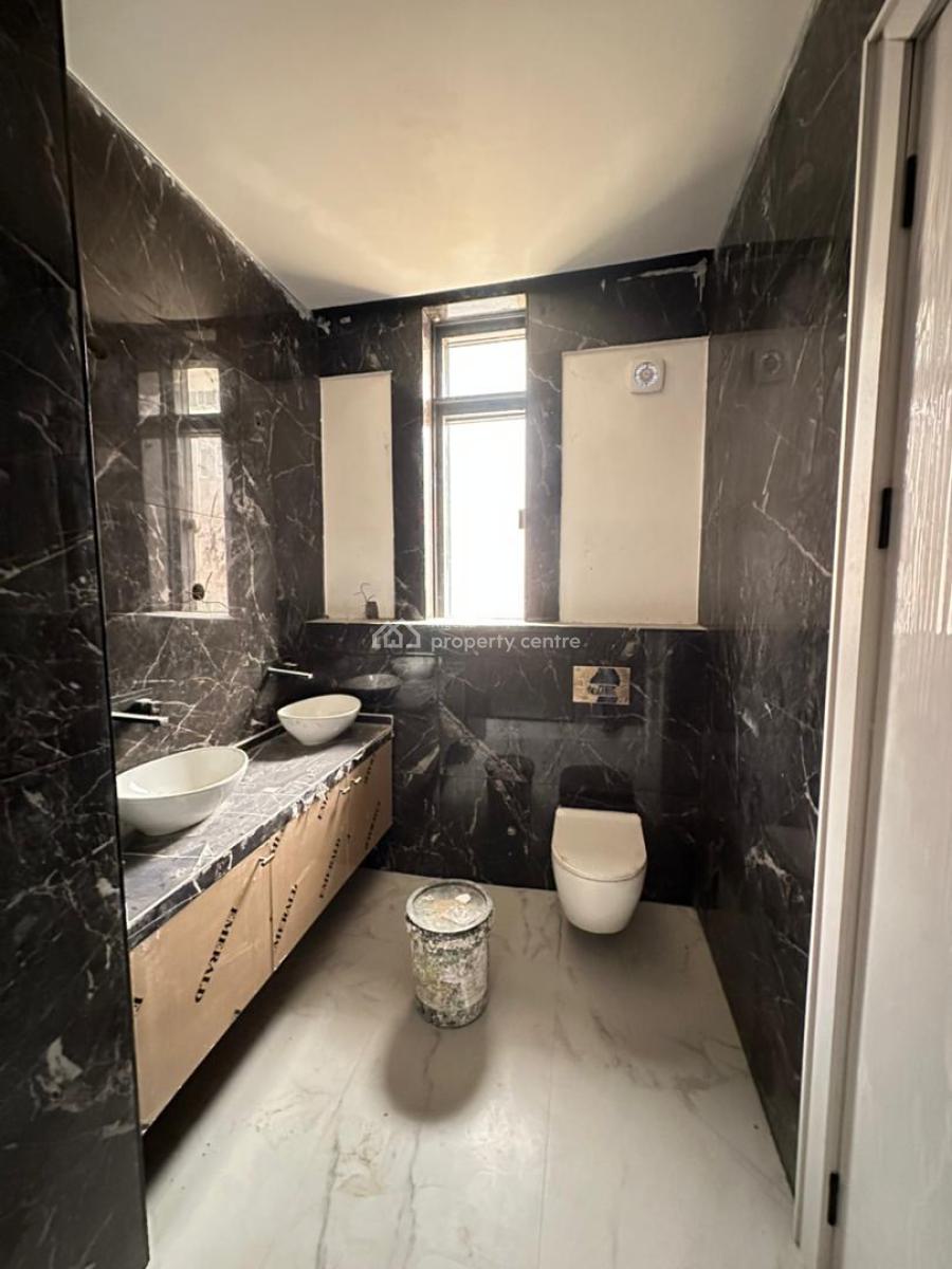 Spacious Luxury 4 Bedroom Terrace with a Bq, Lekki Phase 1, Lekki, Lagos, Terraced Duplex for Sale