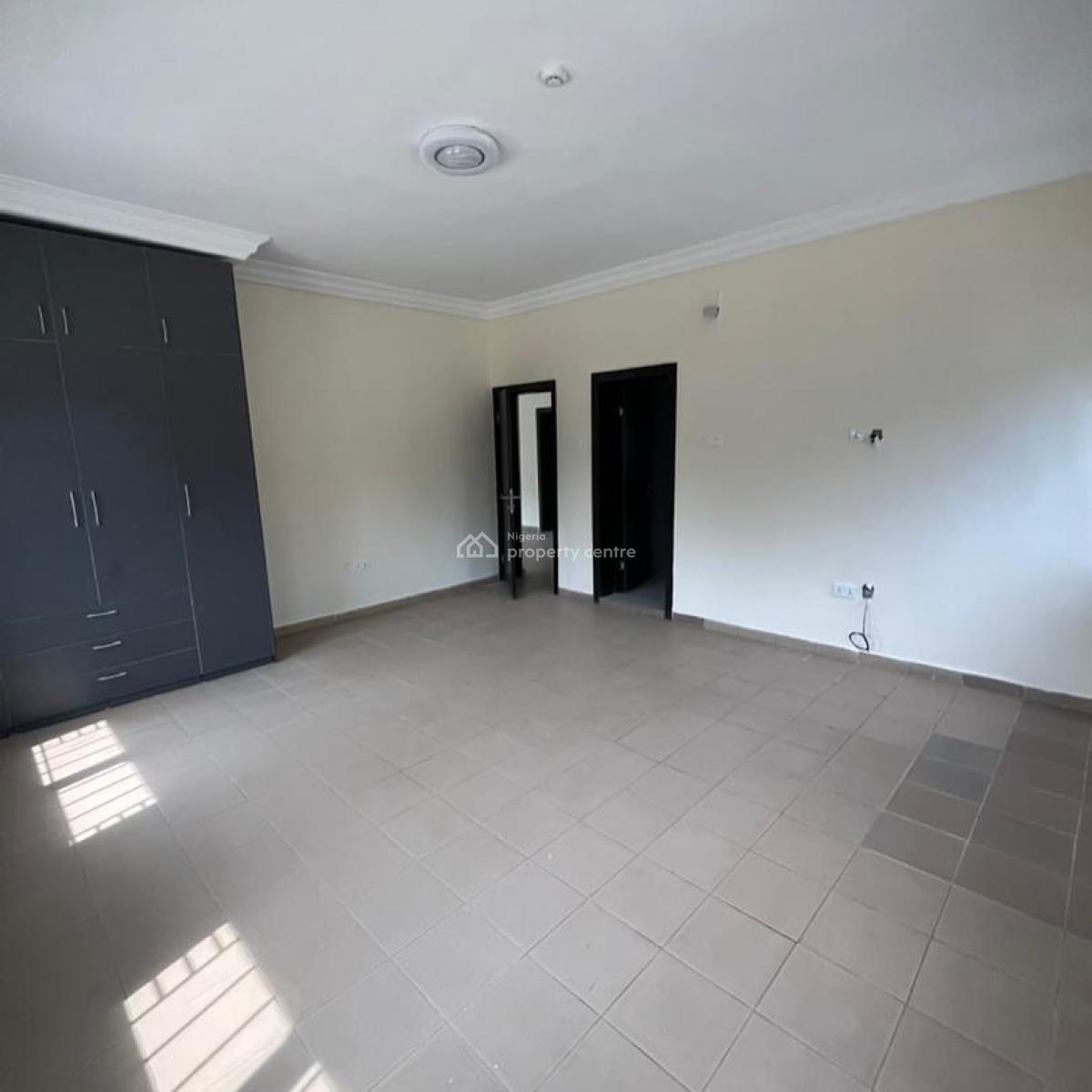 Fully Serviced 3 Bedroom Apartment with Bq, Lekki Phase 1, Lekki, Lagos, Flat / Apartment for Rent