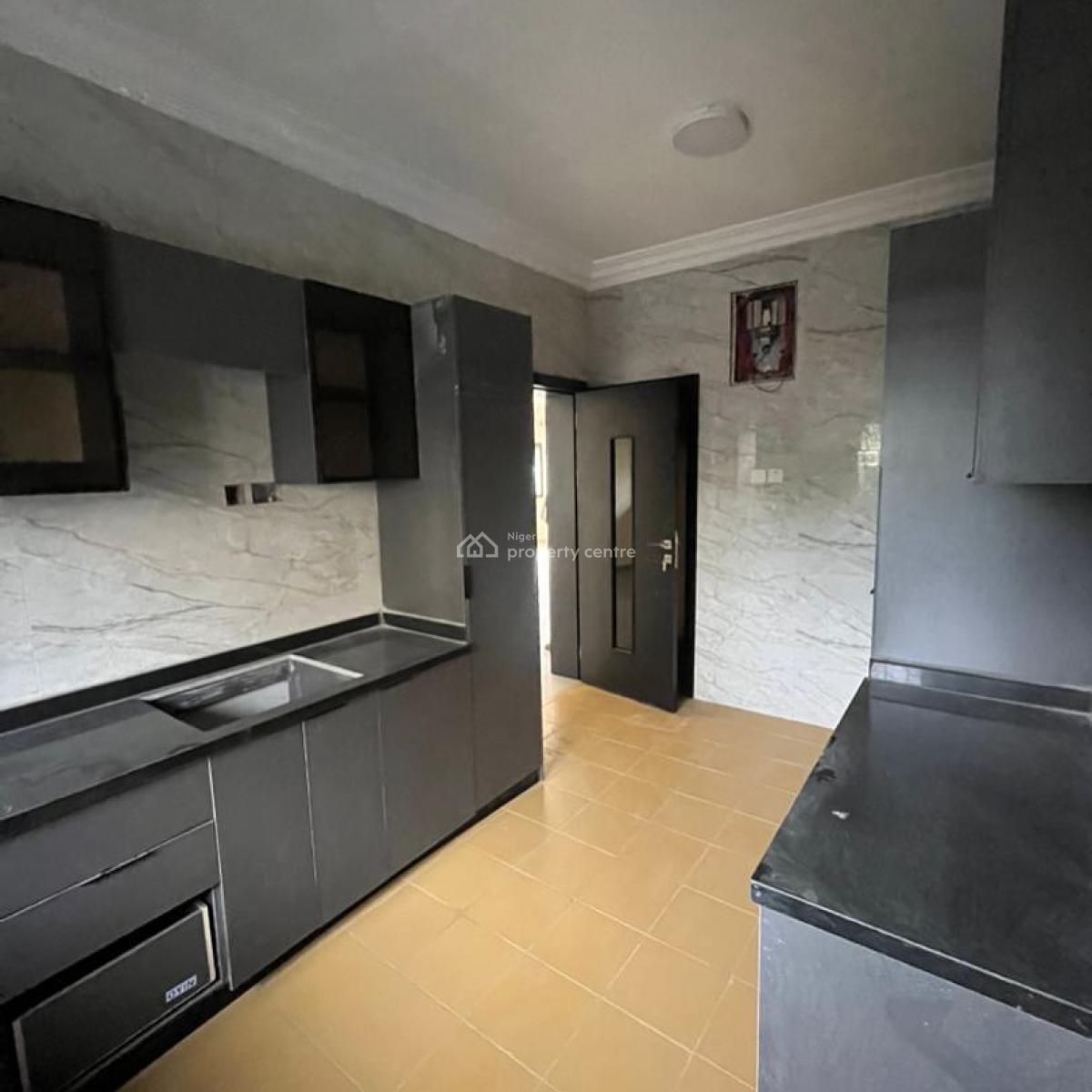 Fully Serviced 3 Bedroom Apartment with Bq, Lekki Phase 1, Lekki, Lagos, Flat / Apartment for Rent