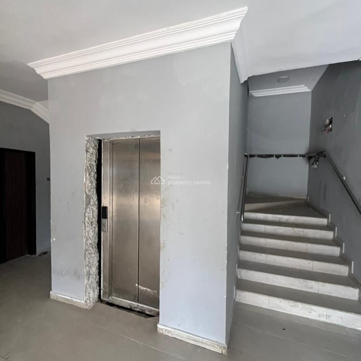 Fully Serviced 3 Bedroom Apartment with Bq, Lekki Phase 1, Lekki, Lagos, Flat / Apartment for Rent