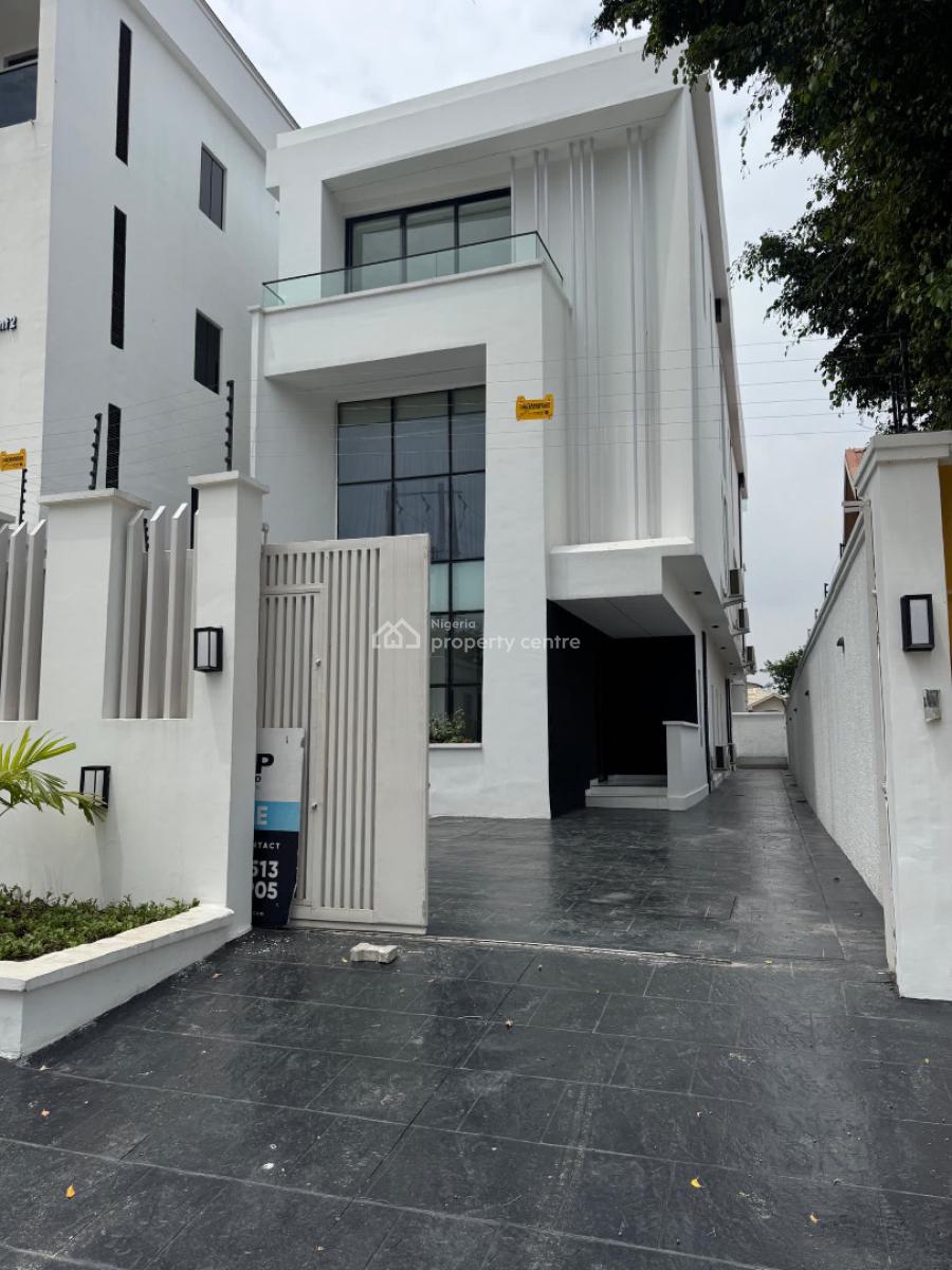 Enormous 4 Bedroom Duplex with a Bq,pool,bq, Lekki Phase 1, Lekki, Lagos, House for Sale