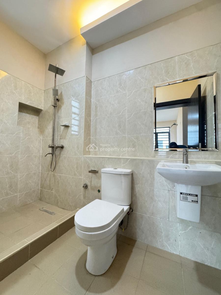 Gorgeous 3 Bedroom Apartment with a Bq, Lekki Phase 1, Lekki, Lagos, Flat / Apartment for Sale