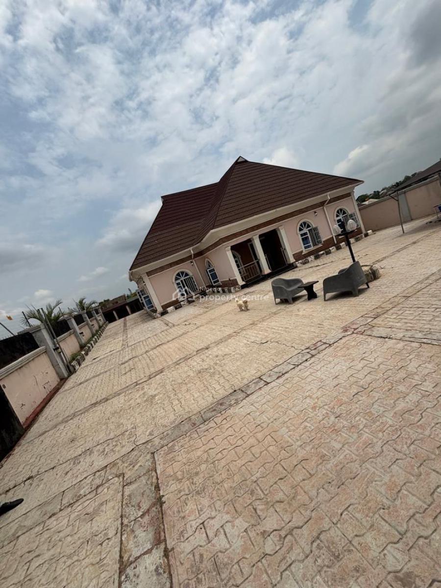 3 Bedroom Bungalow Available, Isinigbo Igoba, Akure, Akure, Ondo, Detached Bungalow for Sale