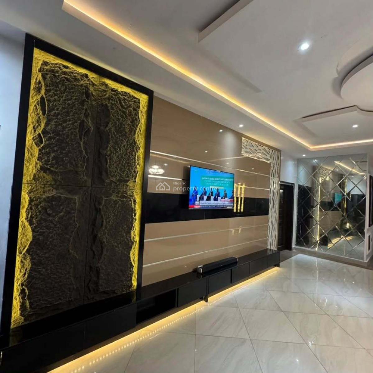 Beautiful 3-bedroom Apartment, Lekki Phase 1, Lekki, Lagos, Flat / Apartment Short Let