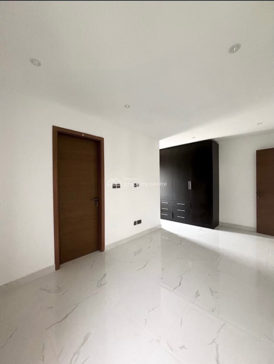 2 Bedroom Service Apartment, Ikoyi, Ikoyi, Lagos, Flat / Apartment for Sale