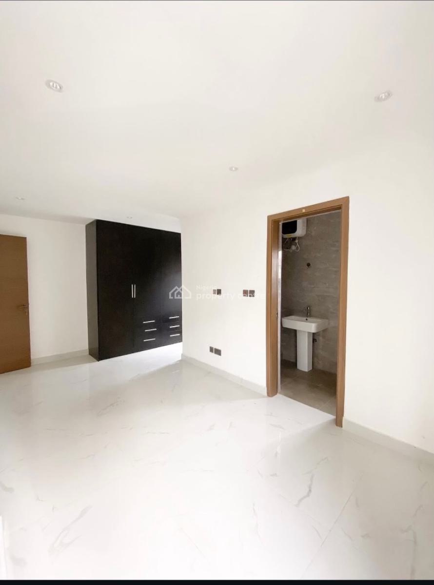 2 Bedroom Service Apartment, Ikoyi, Ikoyi, Lagos, Flat / Apartment for Sale