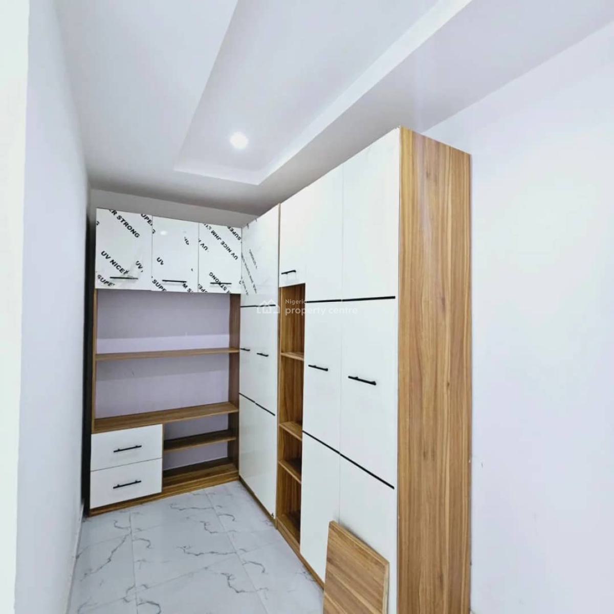 Nicely Built 4 Bedroom Terrace Duplex, Chevron Lekki Tollgate, Lekki, Lagos, Terraced Duplex for Sale