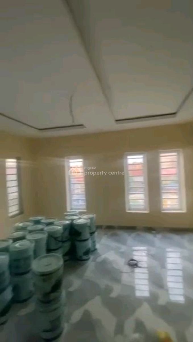 Decent 3 Bedroom Apartment All Room Ensuites (upstairs), Alagomeji, Yaba, Lagos, Flat / Apartment for Rent