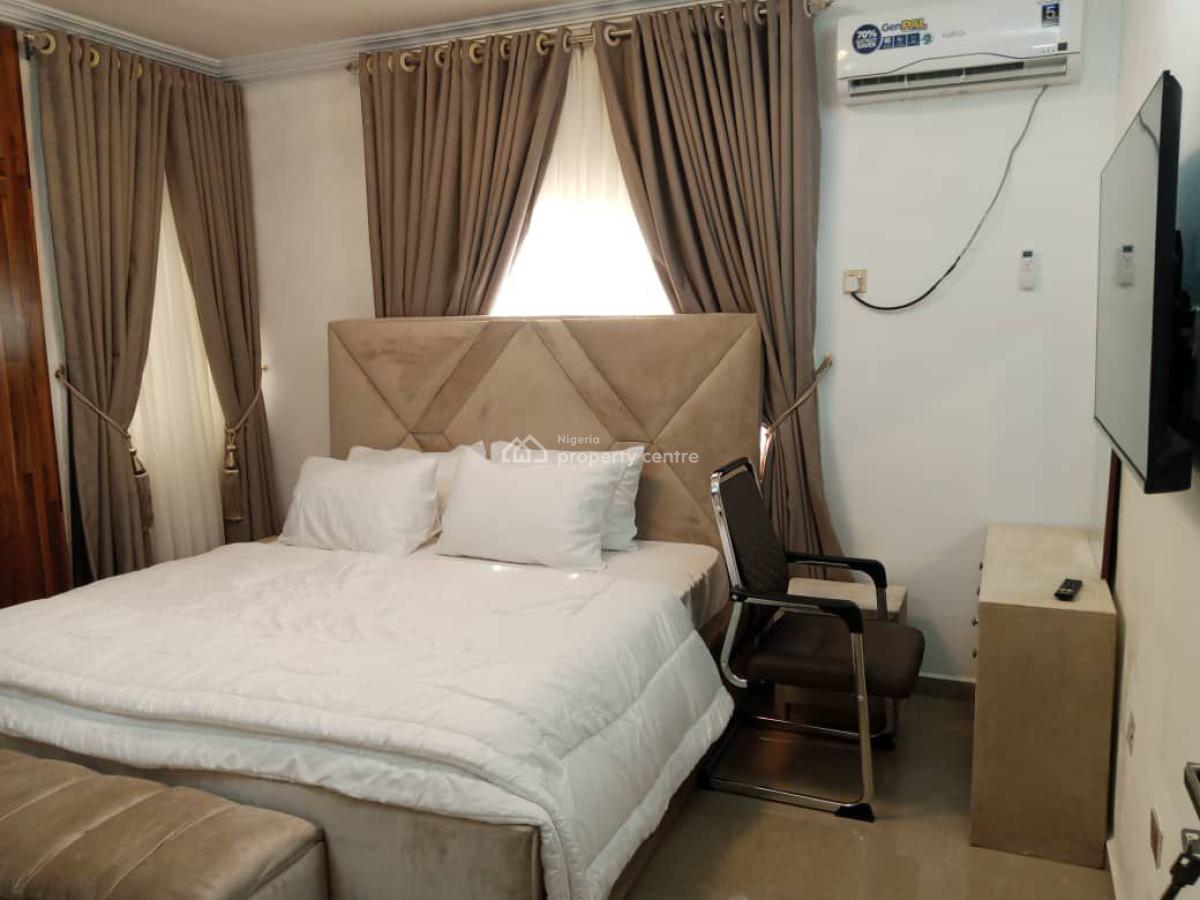 Fully Furnished 2bedrooms Bungalow, Tarred Road, Maitama District, Abuja, Detached Bungalow for Rent