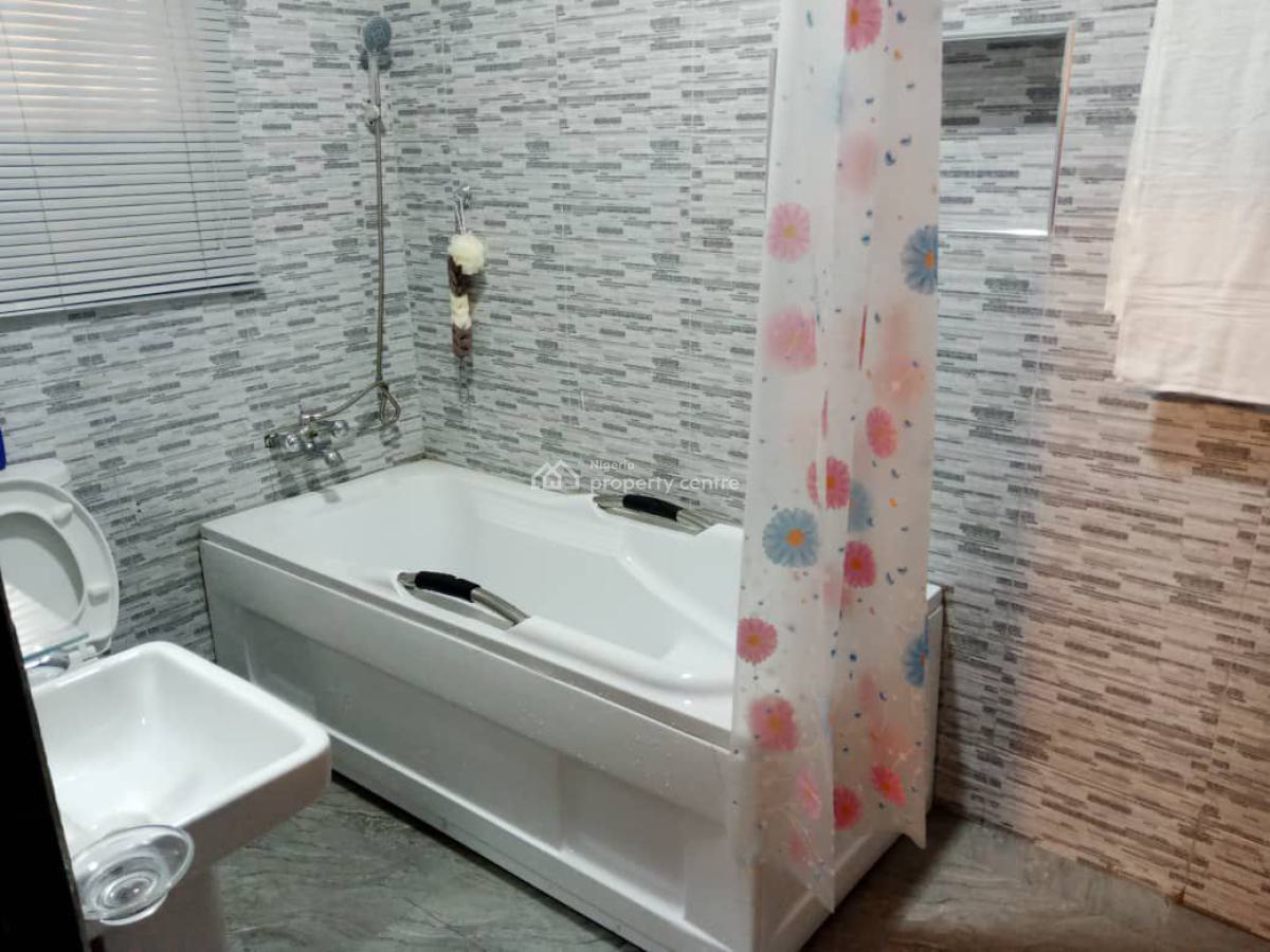 Fully Furnished 2bedrooms Bungalow, Tarred Road, Maitama District, Abuja, Detached Bungalow for Rent