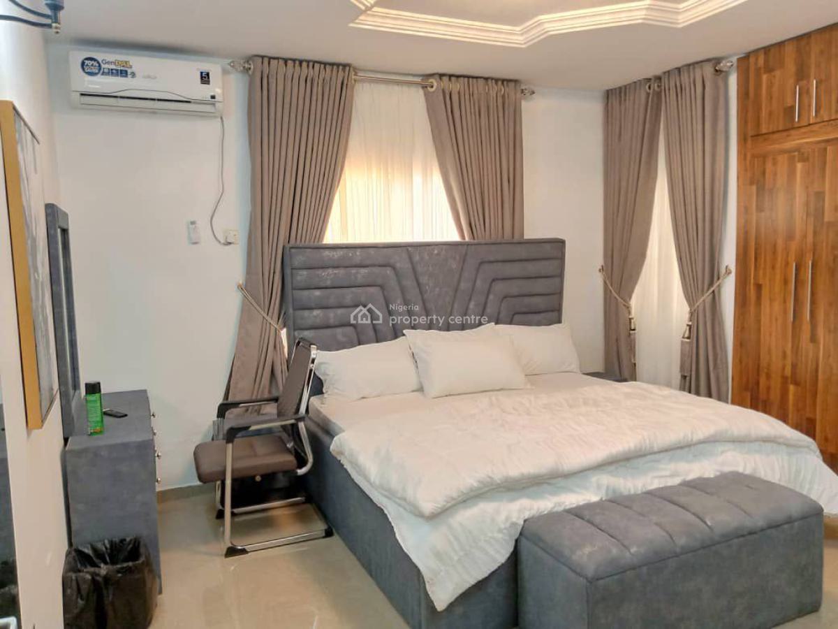 Fully Furnished 2bedrooms Bungalow, Tarred Road, Maitama District, Abuja, Detached Bungalow for Rent