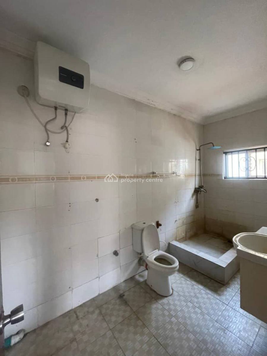 Spacious Masters Bedroom Chevron Available, Chevron, Lekki, Lagos, House for Rent