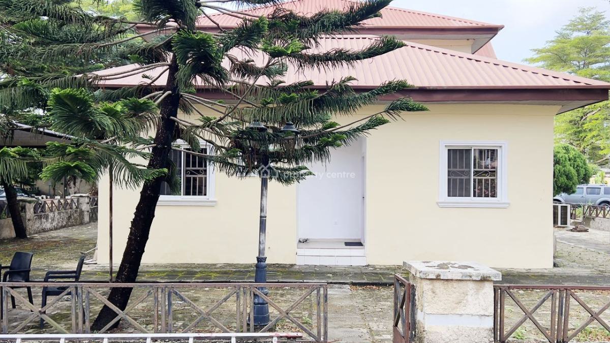 Luxury 2 Bedroom Flat with Exellent Facility, 13, Silverlake, Peninsular Gardens Estate, Behind Blenco Supermarket, Sangotedo, Ajah, Lagos, Flat / Apartment Short Let